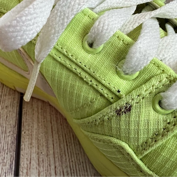 Nike Air Prestige III Lime Shoes 7 - Picture 4 of 7